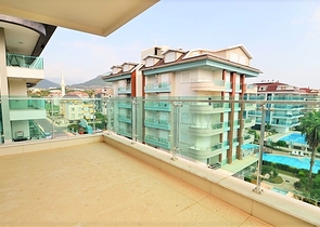 Трехкомнатная квартира на морском побережье