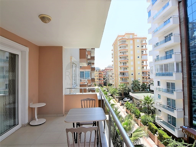 Двухкомнатная квартира с мебелью от собственника