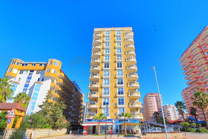 Меблированная квартира 2+1 с отдельной кухней через дорогу от пляжа