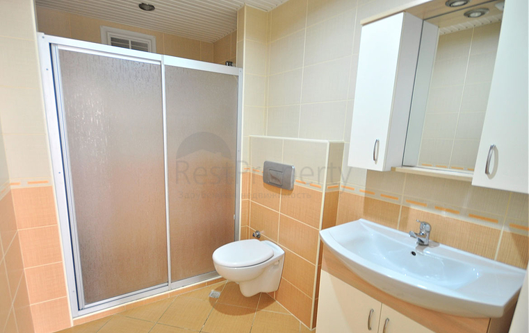 Меблированная квартира 2+1 с отдельной кухней через дорогу от пляжа