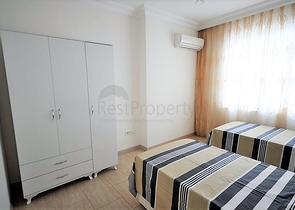 Меблированная квартира 2+1 с отдельной кухней через дорогу от пляжа