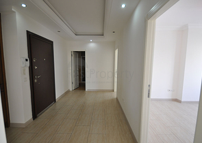 Меблированная квартира 2+1 с отдельной кухней через дорогу от пляжа