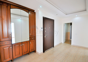 Меблированная квартира 2+1 с отдельной кухней через дорогу от пляжа