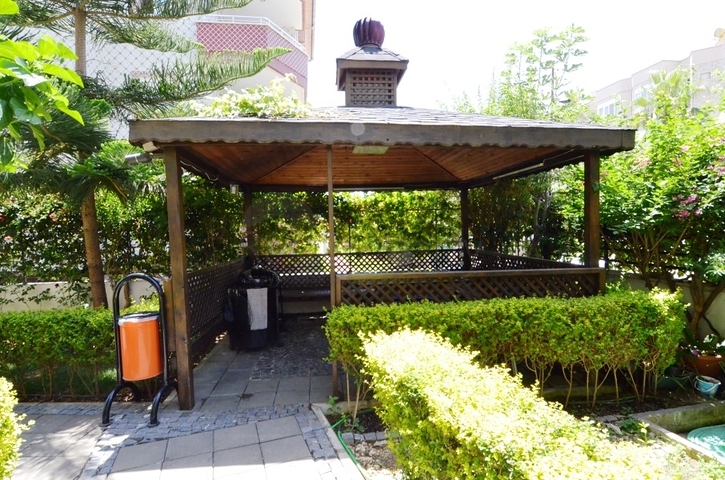 Уютная меблированная квартира в центре района Оба