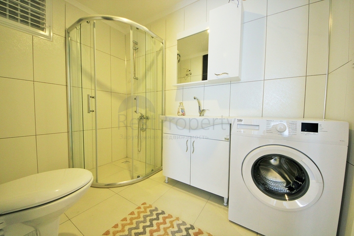 Трехкомнатная квартира с отдельной кухней