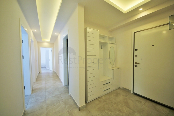 Трехкомнатная квартира с отдельной кухней