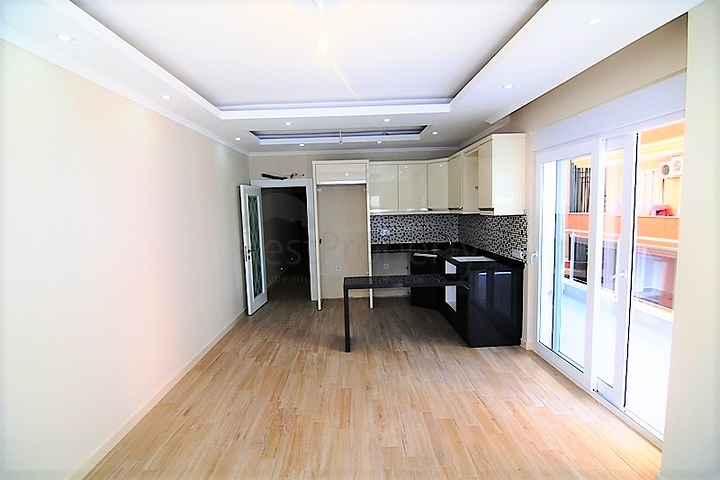 Двухкомнатная квартира в новом комплексе от застройщика