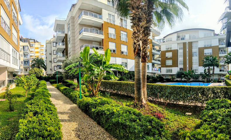 Квартира 2+1 в комплексе в центре Лимана Коньяалты