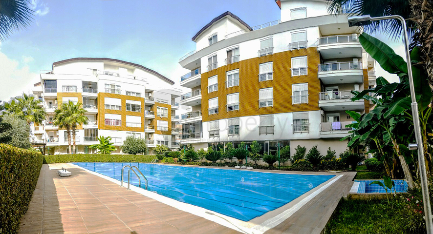 Квартира 2+1 в комплексе в центре Лимана Коньяалты