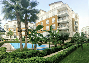 Квартира 2+1 в комплексе в центре Лимана Коньяалты