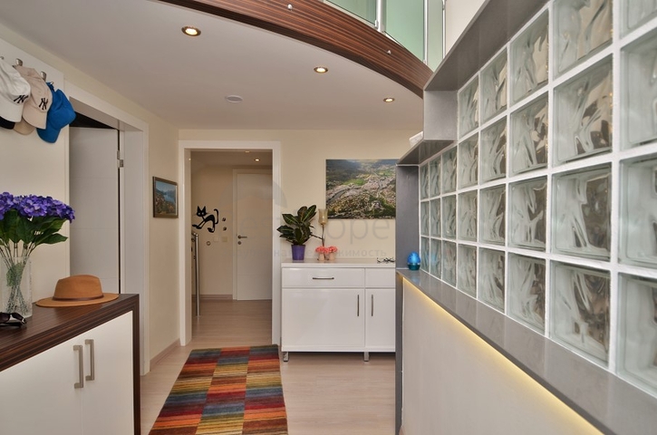 Дуплекс с выходом в сад в комплексе класса люкс