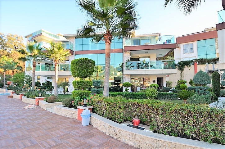 Дуплекс с выходом в сад в комплексе класса люкс