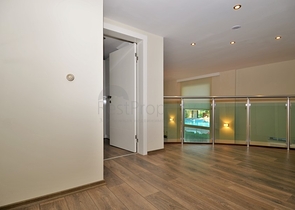 Дуплекс с выходом в сад в комплексе класса люкс