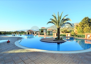 Дуплекс с выходом в сад в комплексе класса люкс