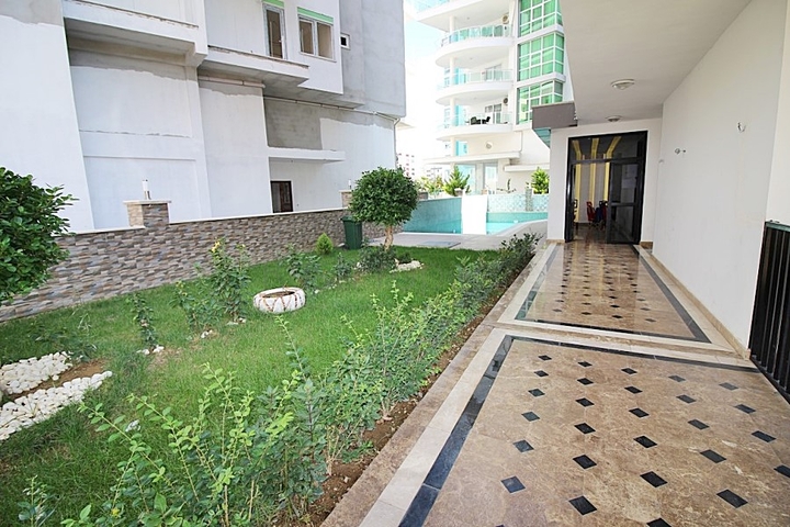 Двухкомнатная меблированная квартира в новом доме