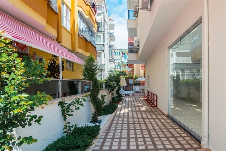 Двухкомнатные апартаменты в центре Алании