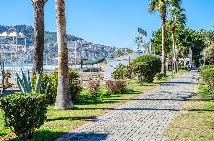 Двухкомнатные апартаменты в центре Алании