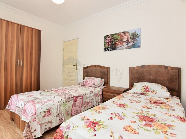 Трехкомнатная квартира с мебелью от собственника