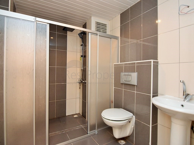 Трехкомнатная квартира с мебелью от собственника