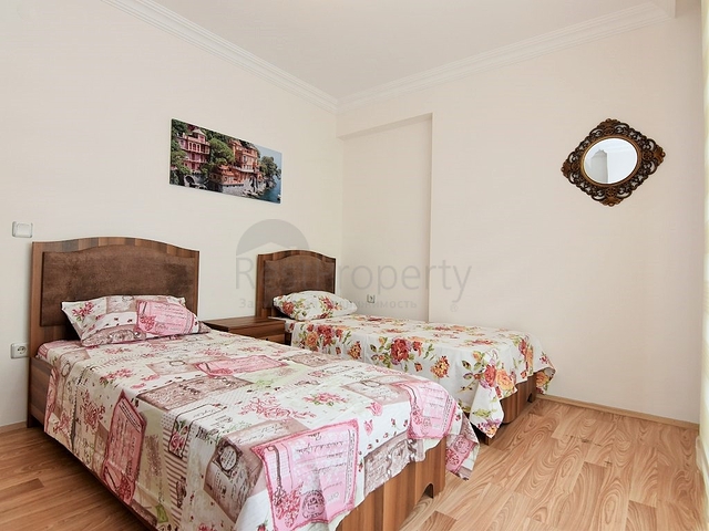 Трехкомнатная квартира с мебелью от собственника