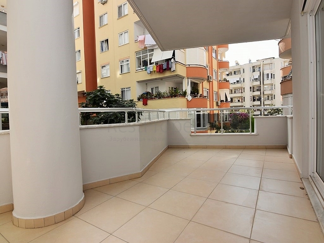 Трехкомнатная квартира с мебелью от собственника