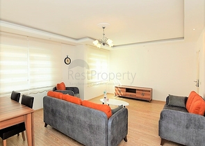 Трехкомнатная квартира с мебелью от собственника