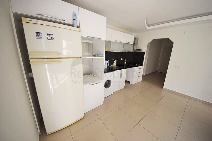 Трехкомнатная, меблированная квартира в хорошем комплексе