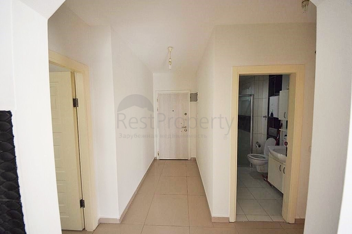 Трехкомнатная, меблированная квартира в хорошем комплексе