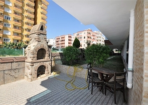 Трехкомнатная, меблированная квартира в хорошем комплексе