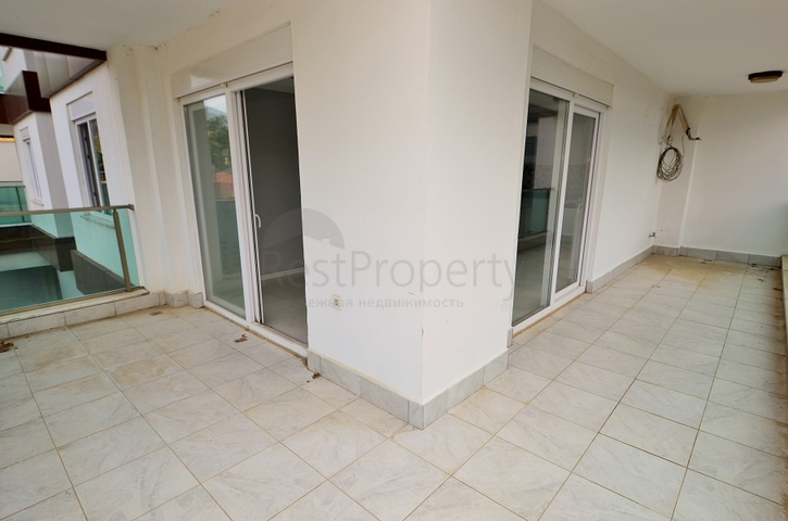 Двухкомнатная квартира в тихом районе