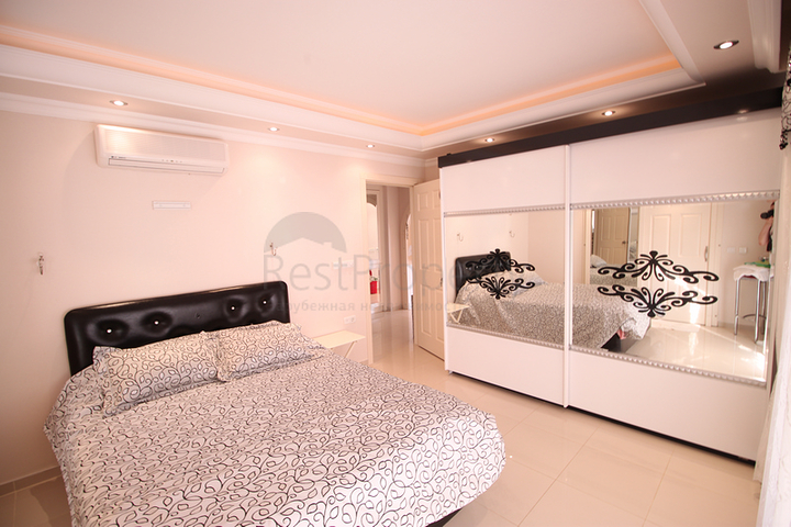 Трехкомнатная квартира рядом с морем