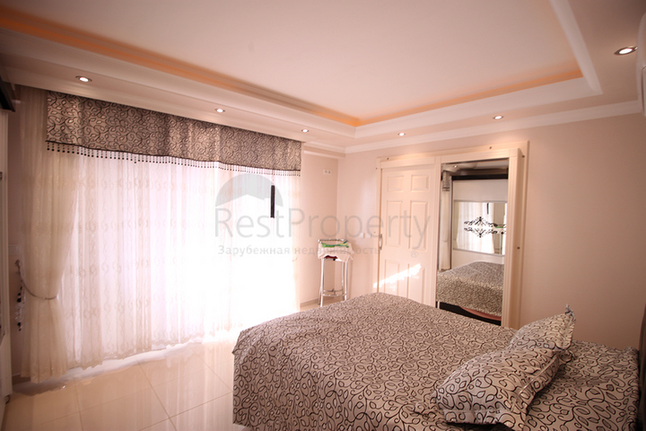 Трехкомнатная квартира рядом с морем