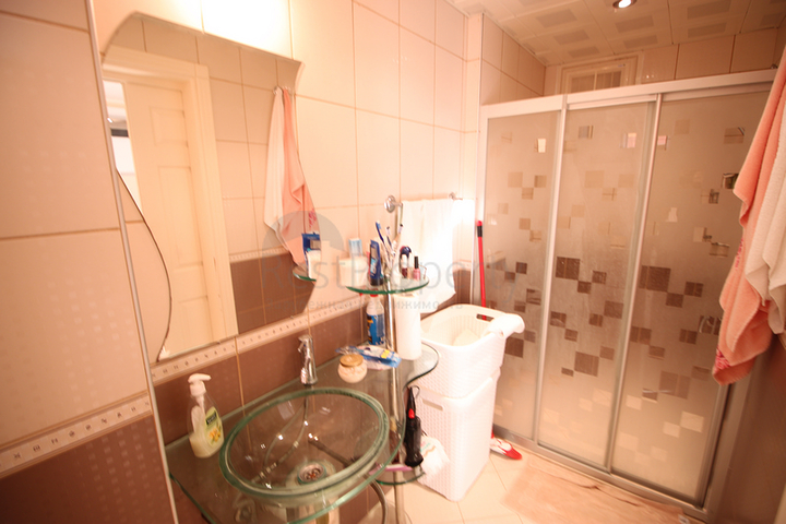 Трехкомнатная квартира рядом с морем