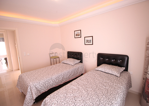 Трехкомнатная квартира рядом с морем