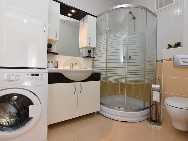 Трехкомнатная квартира с большой квадратурой