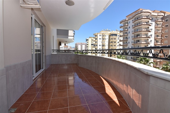 Трехкомнатная квартира на средиземноморском побережье