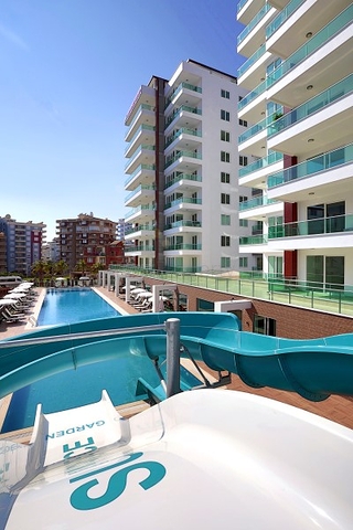 Трехкомнатная квартира с мебелью