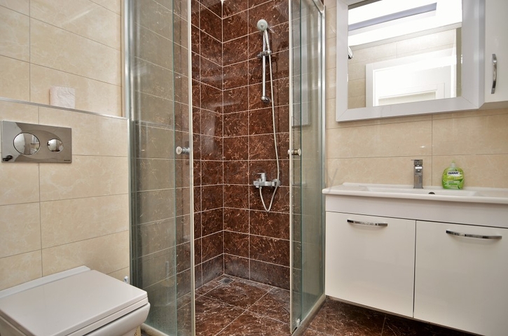 Трехкомнатная квартира с мебелью