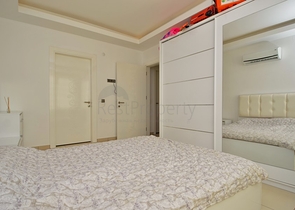 Трехкомнатная квартира с мебелью