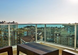 Трехкомнатная квартира с мебелью