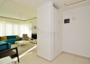 Трехкомнатная квартира с мебелью