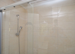 Трехкомнатная квартира с мебелью