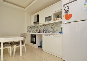 Трехкомнатная квартира с мебелью