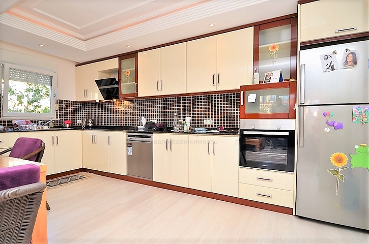 Трехкомнатная квартира в престижном районе