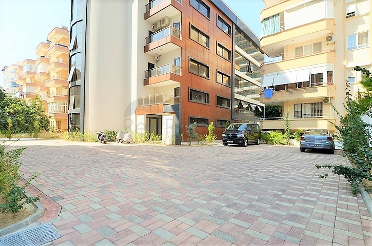 Трехкомнатная квартира в новом комплексе