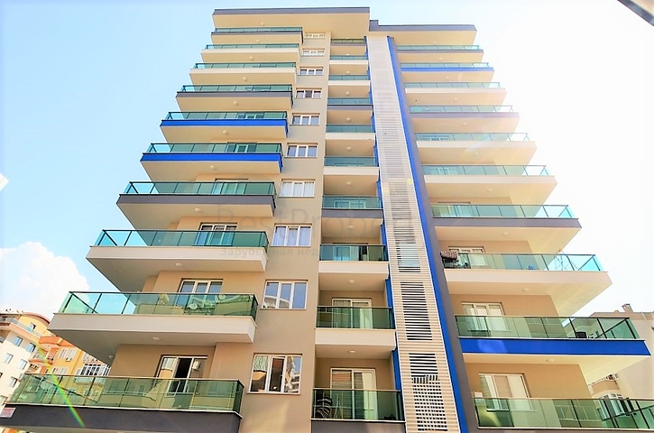 Трехкомнатная квартира в новом комплексе