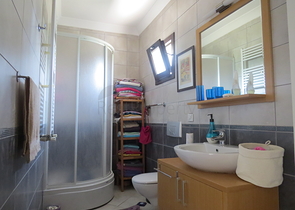 Продается 2-х этажная вилла с собственным садом