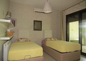 Продается 2-х этажная вилла с собственным садом