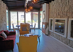 Продается 4-х комнатный дом из натурального камня