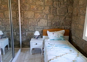 Продается 4-х комнатный дом из натурального камня